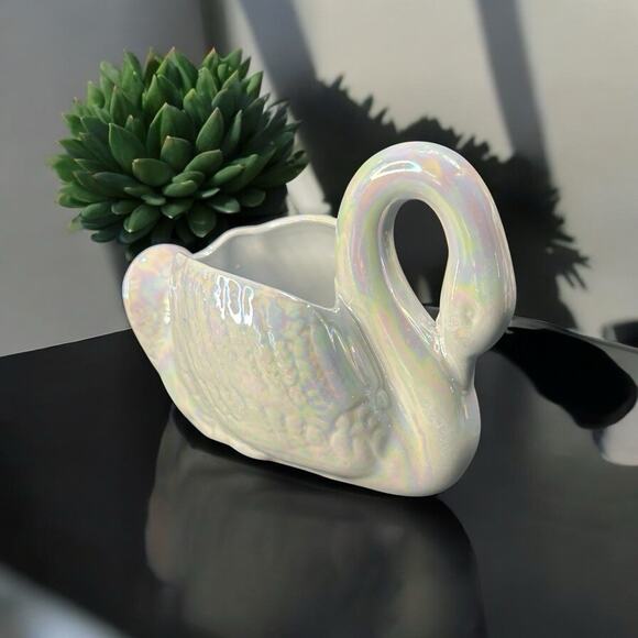 Vintage Cerami Off White blueish iridescent Swan Planter/trinet Vase 5.5 X 4 - Picture 3 of 9